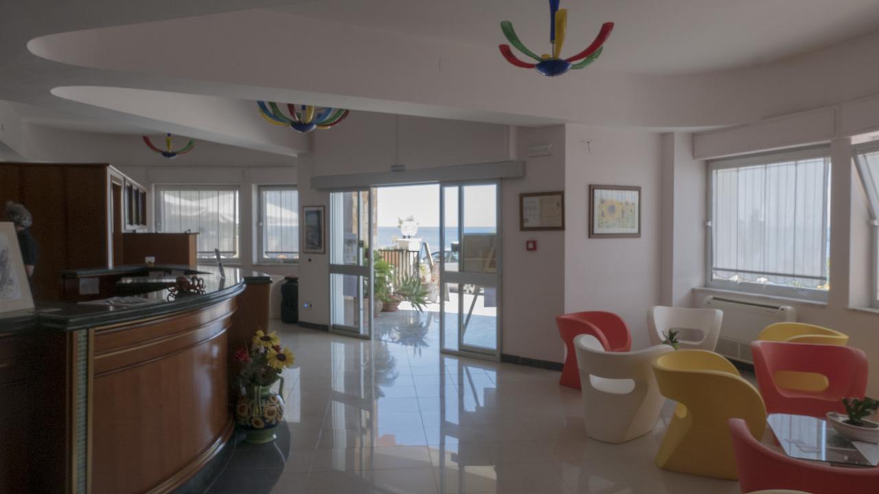 Il Girasole 3*